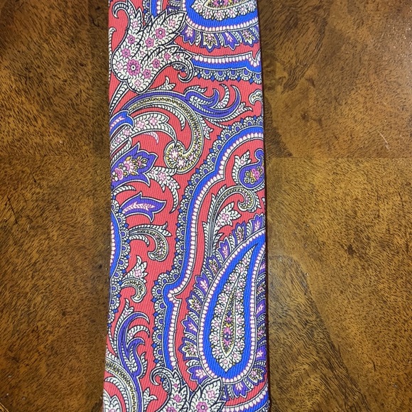 J. Z. Richards. Paisley tie. - Picture 3 of 7